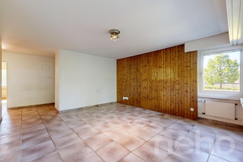 Quietly located 3.5-room apartment with balcony and potential in Höngg (7)