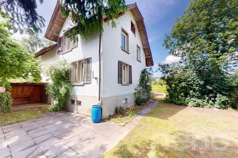 Zweifamilienhaus im Grünen mit 400 m² gewerblich nutzbarem Schuppen (1)