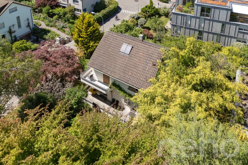 Rare Opportunity: 5.5-Room Single-Family Home in Top Location (4)