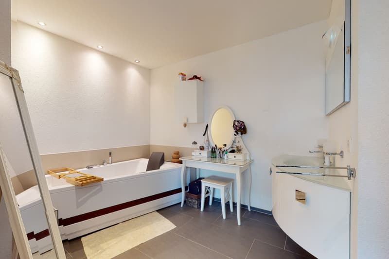 Modern 5.5 room semi-detached house with garden and sauna (9)