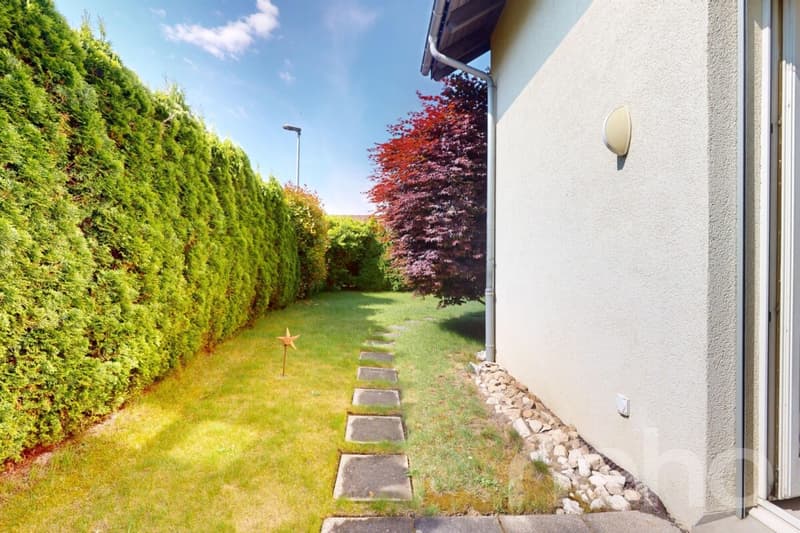 Detached single-family house with garden idyll and separate garage (11)