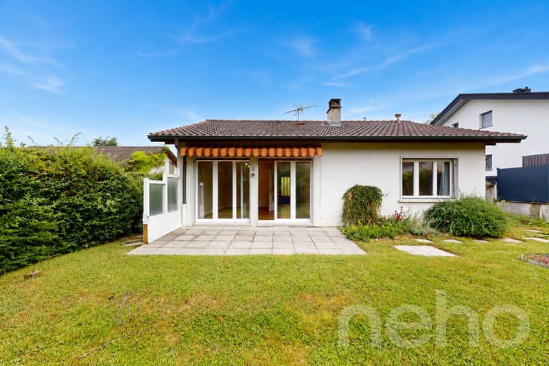 Villa à rénover à fort potentiel, opportunité unique à Vessy (1)