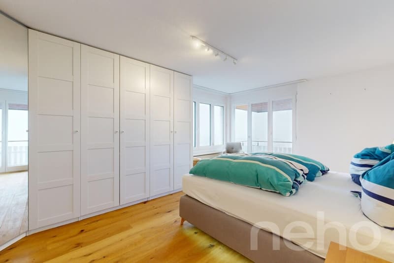 Exclusive 5.5-room apartment in an elevated location with a far-reaching view (5)