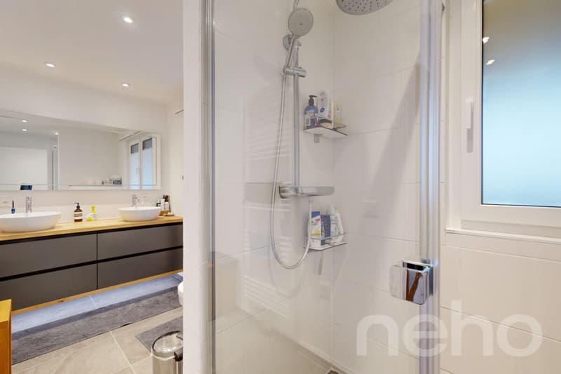 Exclusive 5.5-room apartment in an elevated location with a far-reaching view (9)