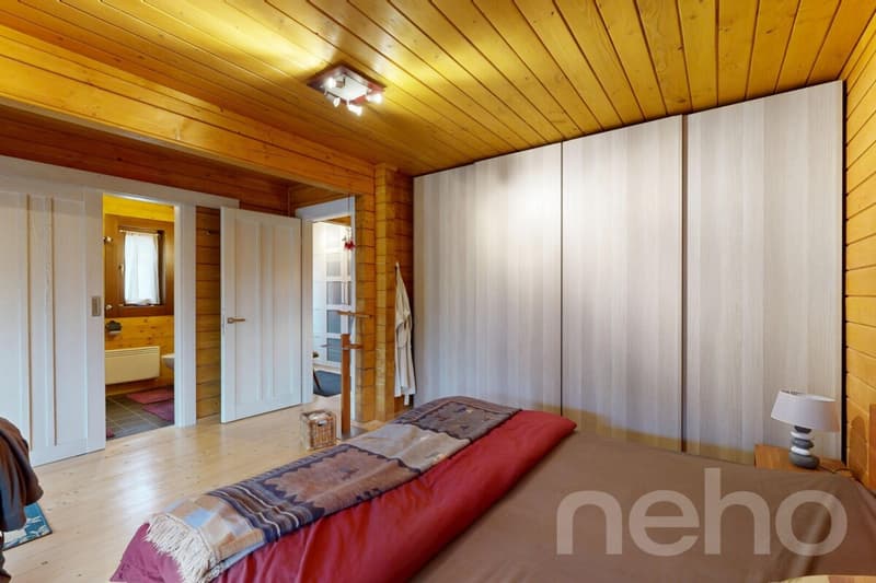 Splendid wooden house just two steps from the lake (10)