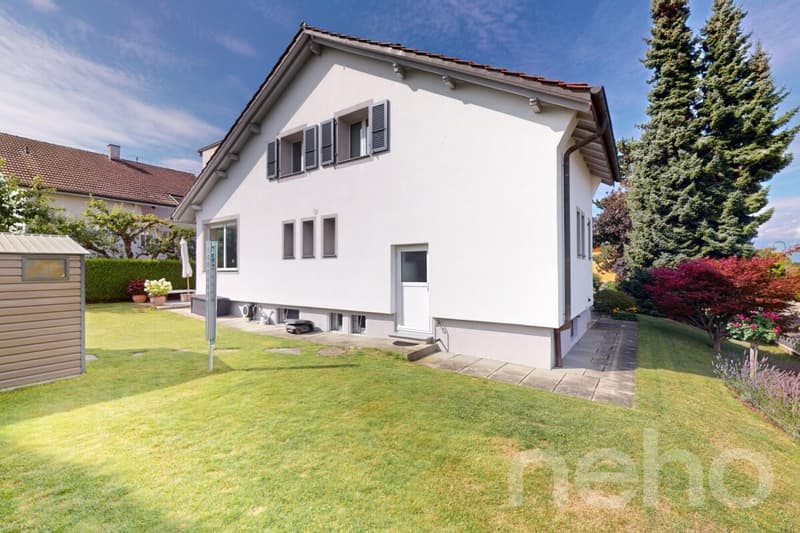 Villa by Lake Estavayer (12)
