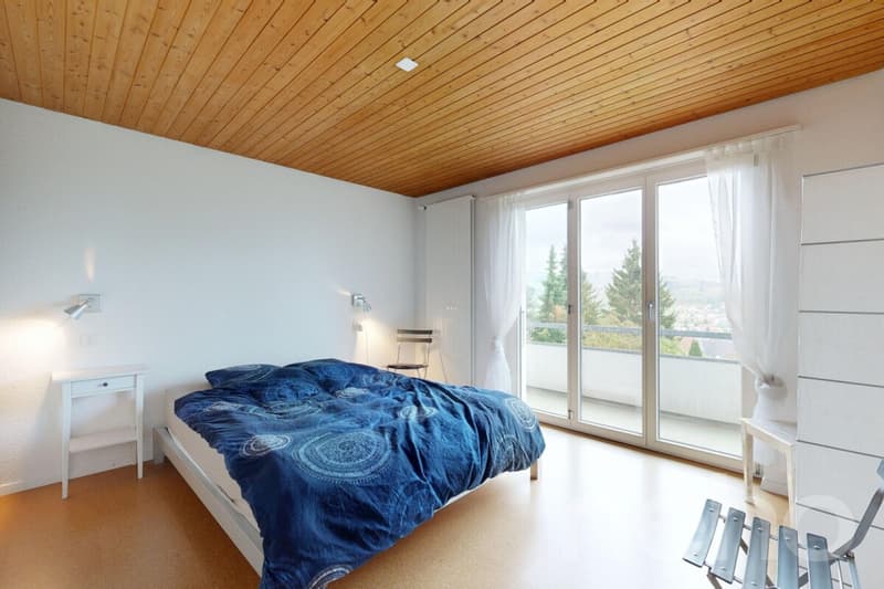 Maison charmante de 4,5 pièces avec vue imprenable et grand terrain (4)