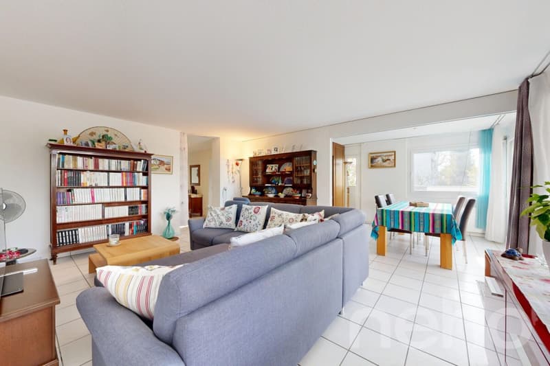 Appartement rénové de 4,5 pièces avec balcon à Nidau (12)