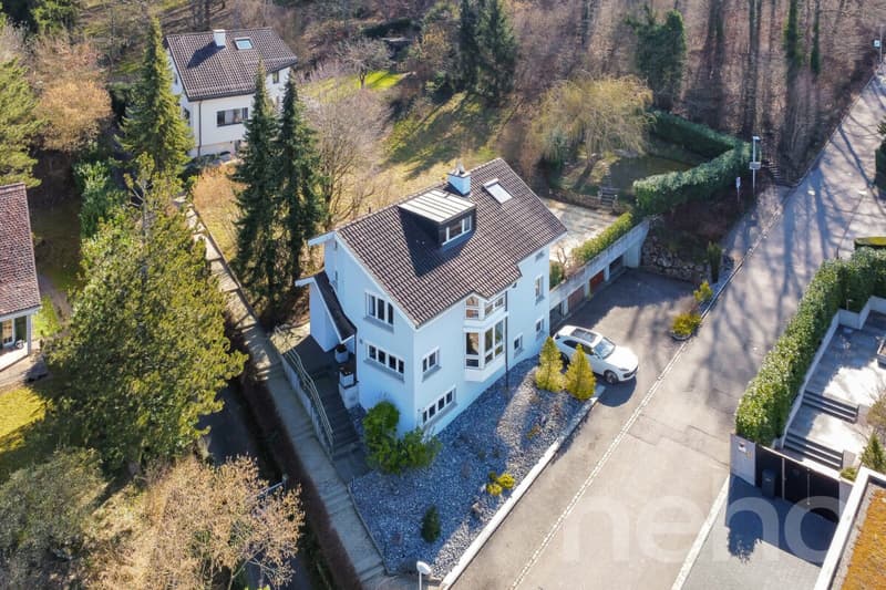 Maison unifamiliale moderne de 7 pièces dans un emplacement de premier choix (1)