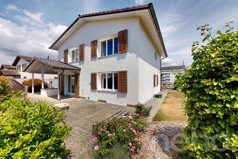 Detached 5.5 room single-family house in quiet Kleindöttingen (1)