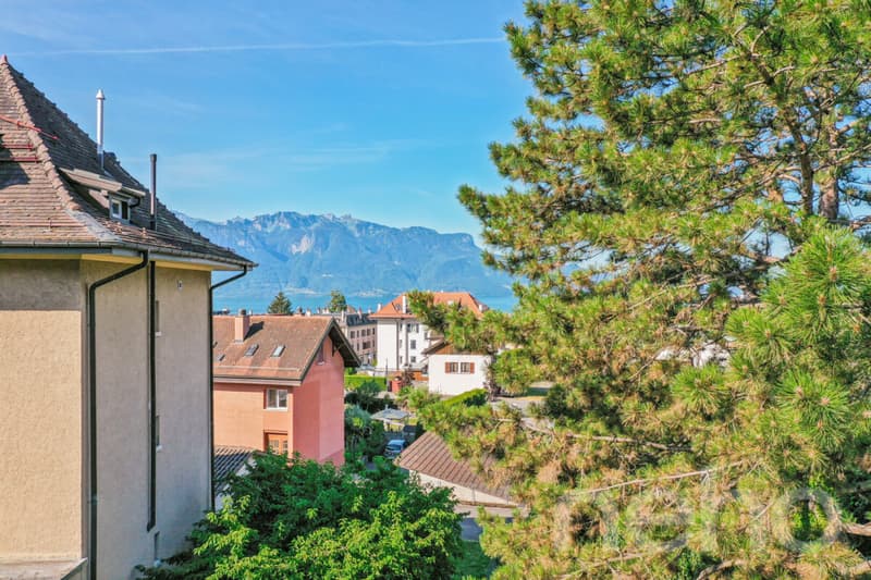 Moderne Neubauwohnung mit großem, hellem Balkon (10)