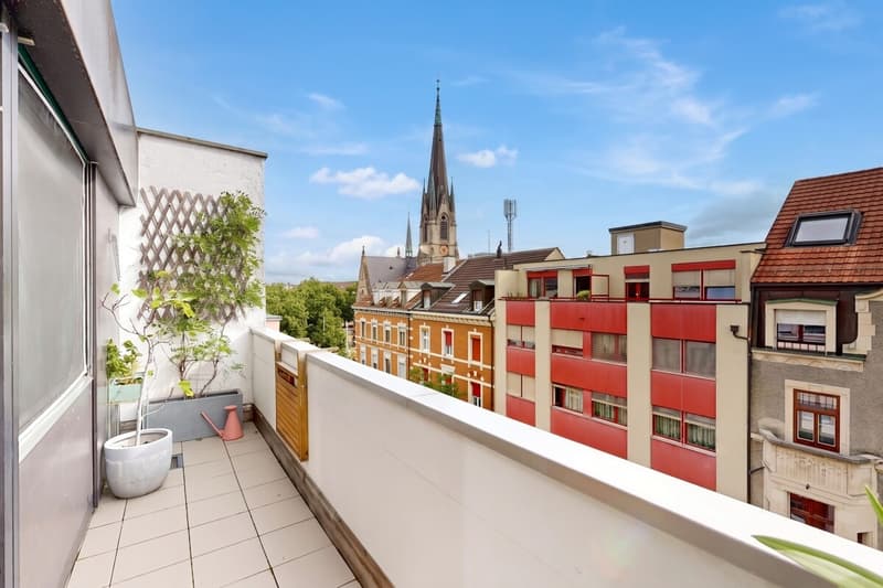 Stilvolle Maisonettewohnung mit Garage im Herzen von Kleinbasel (5)