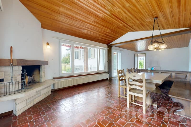Single-family house with separate studio (4)