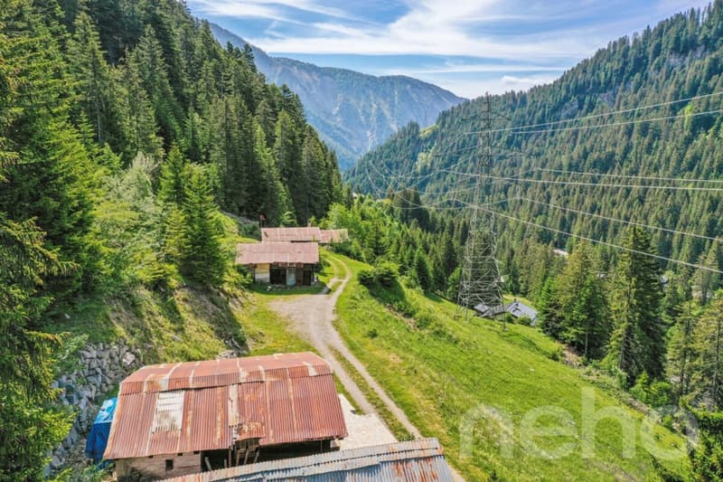 Renovated mayen along a private path Savièse/Sanetsch easy to access (7)