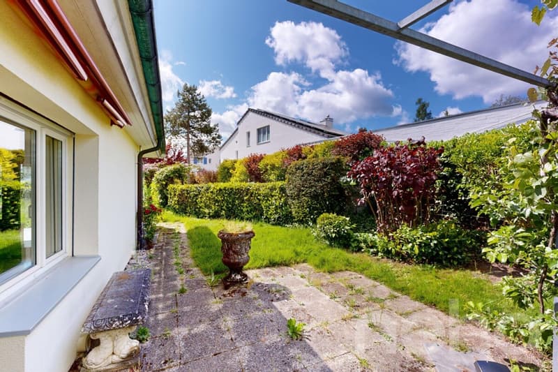 Spacious 6.5-room single-family house with large garden (11)