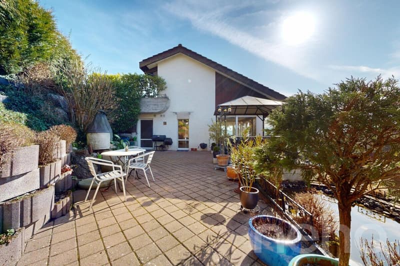Dream home with a far-reaching view and versatile usage possibilities (1)