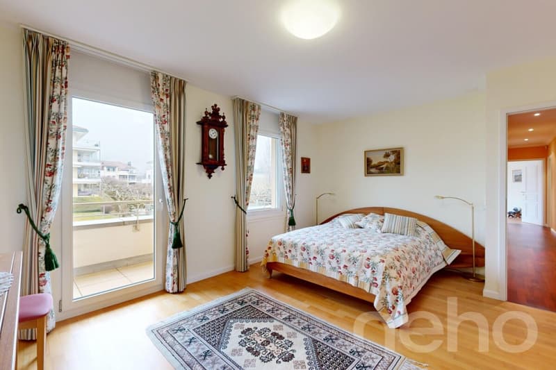Duplex de prestige avec vue panoramique sur le lac Léman et les Alpes (12)
