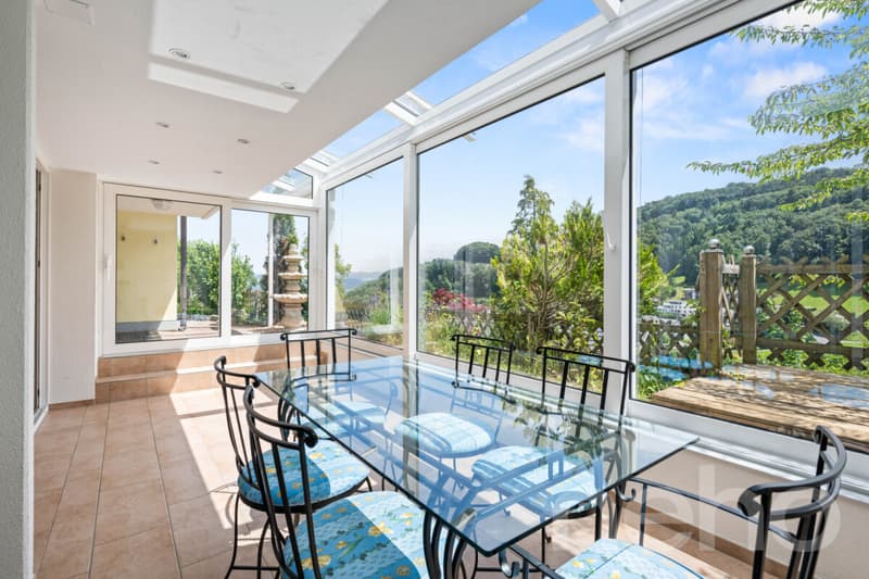 Exclusive living with garden, winter garden, and panoramic view (5)