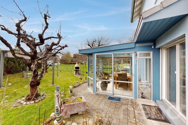 Maison unifamiliale indépendante avec jardin ensoleillé et véranda (2)