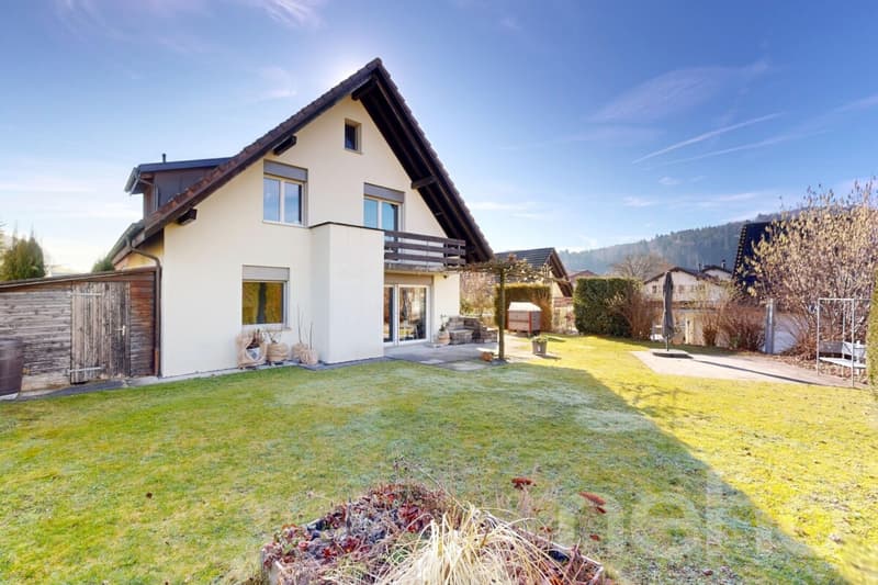 Maison de famille avec beaucoup d'espace, jardin d'hiver et terrasse ensoleillée (12)
