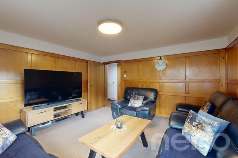 Freistehendes 6.5 Zimmer Einfamilienhaus mit Garten in Wangs (3)