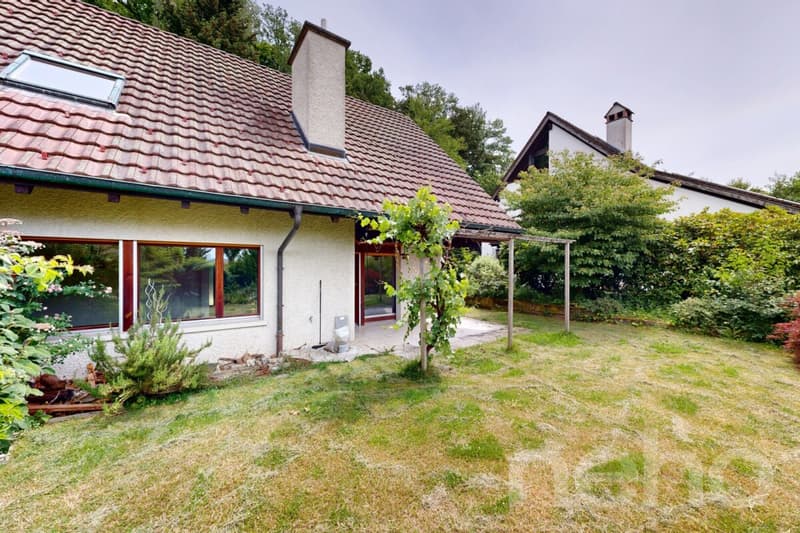 Casa unifamiliare con grande potenziale in un quartiere residenziale tranquillo (11)