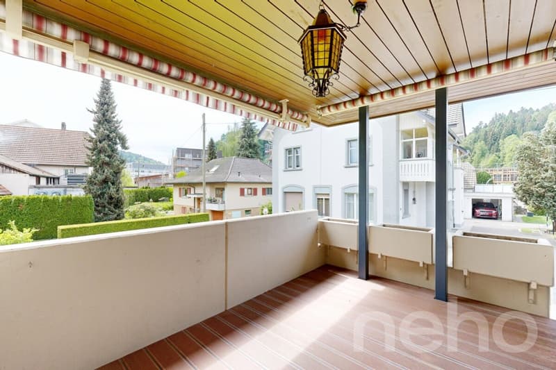 7.5 room house with separate apartment option and plenty of space (10)