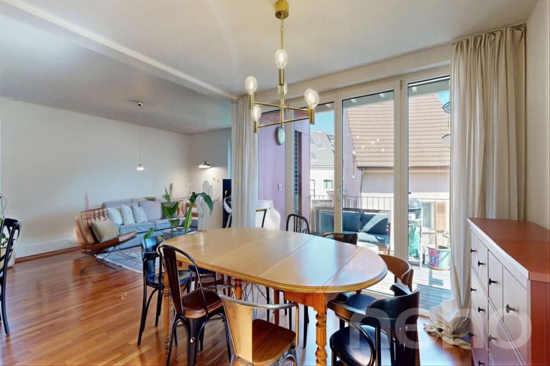 Stylish 3.5-room apartment with balcony and parking space (3)