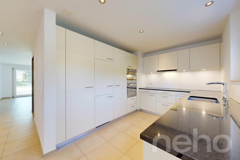 Well-maintained 3.5-room apartment with sunny seating area (5)