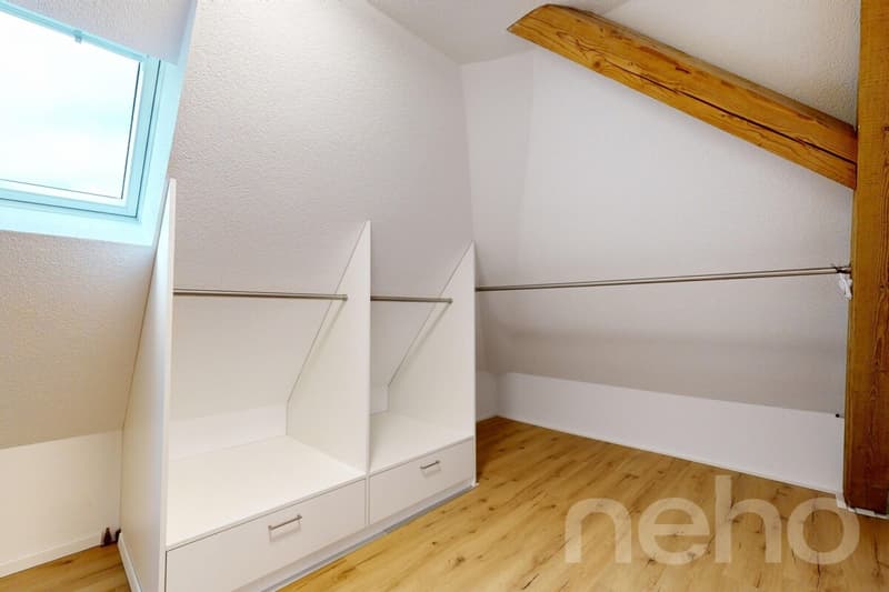 Family house with forest proximity, large garden and potential (7)