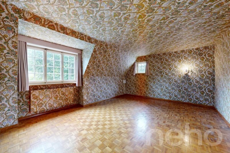 Villa di famiglia con giardino da sogno e potenziale di sviluppo unico (8)
