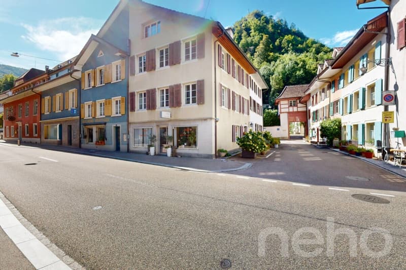 Casa Rheineck affascinante con potenziale di sviluppo in posizione centrale (11)