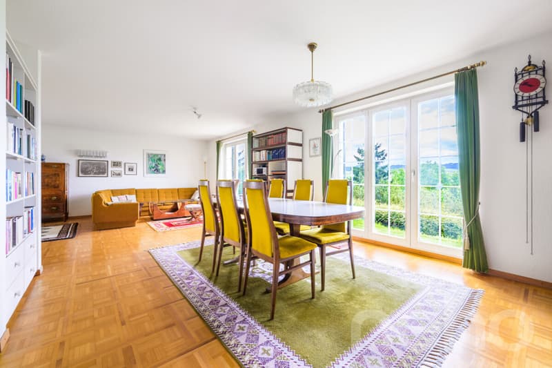 Detached house with a far-reaching view, privacy, and a dream garden (11)