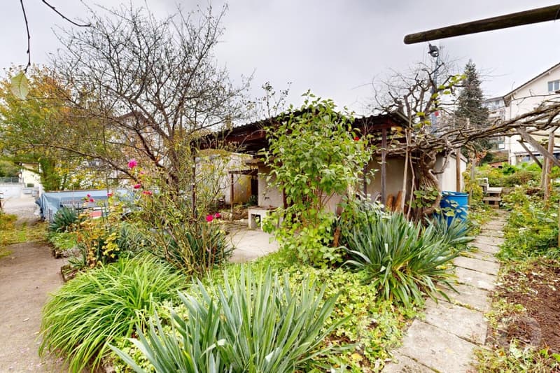 House with two lofts & separate plot next door (11)