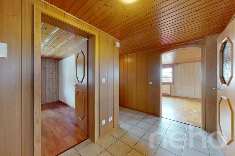 Chalet de caractère sur 1'741 m² avec rivière et potentiel (9)