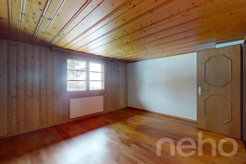 Chalet de caractère sur 1'741 m² avec rivière et potentiel (10)
