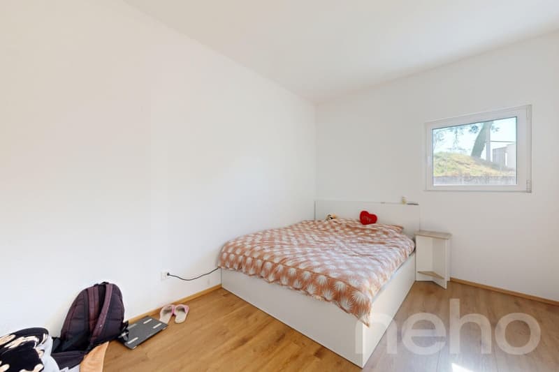 Elegantes 2.5-Zimmer-Wohnung mit schöner Deckenhöhe renoviert (7)