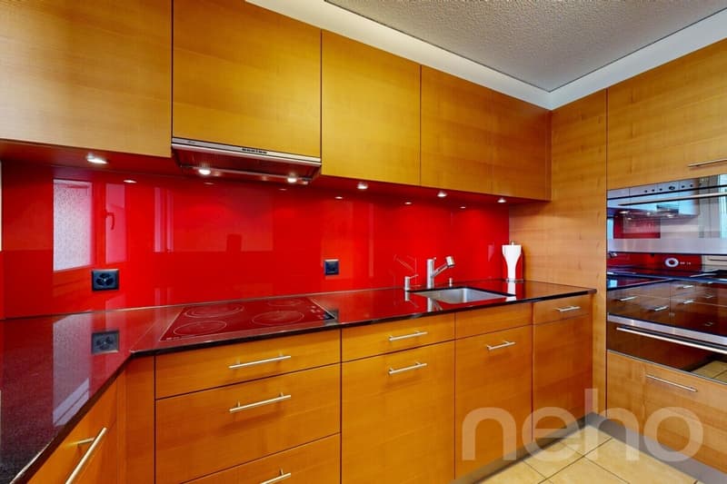 Einfamilienhaus-Feeling in Ebmatingen ? Maisonette über drei Etagen (3)