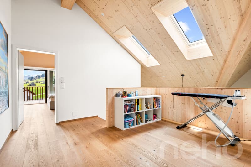 High-quality attic maisonette with Alpine Chic character (10)