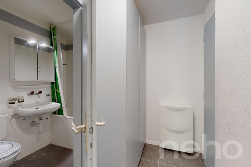 Exclusive: Studio with ground-floor terrace (12)