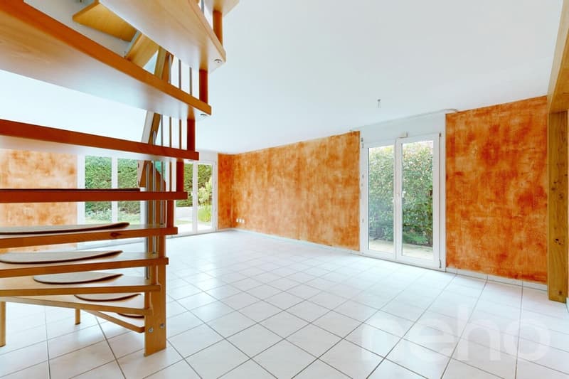 Well-maintained 5-room semi-detached house in a family-friendly location surrounded by greenery (3)
