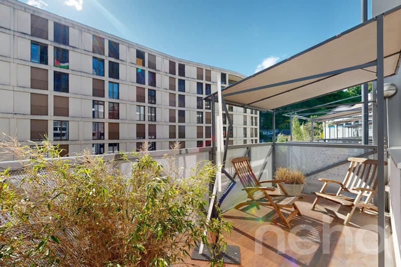 Unique : Duplex contemporain / grand balcon ouest / vue lac partielle (3)