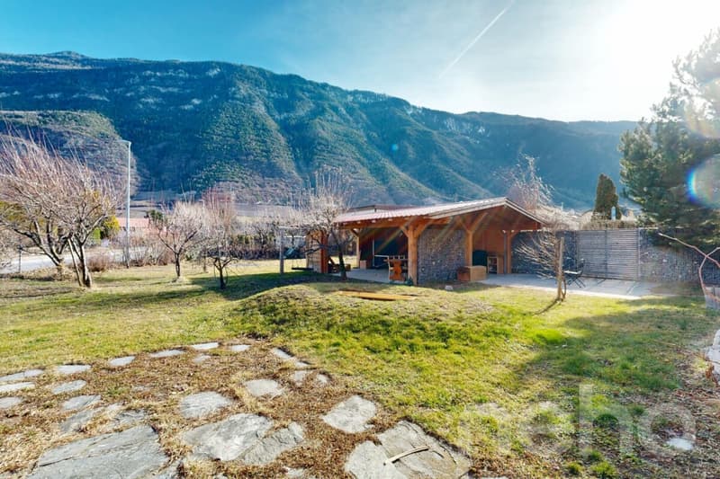 Familienvilla mit 7 Zimmern und Studio im Dachgeschoss - Region Martigny (5)