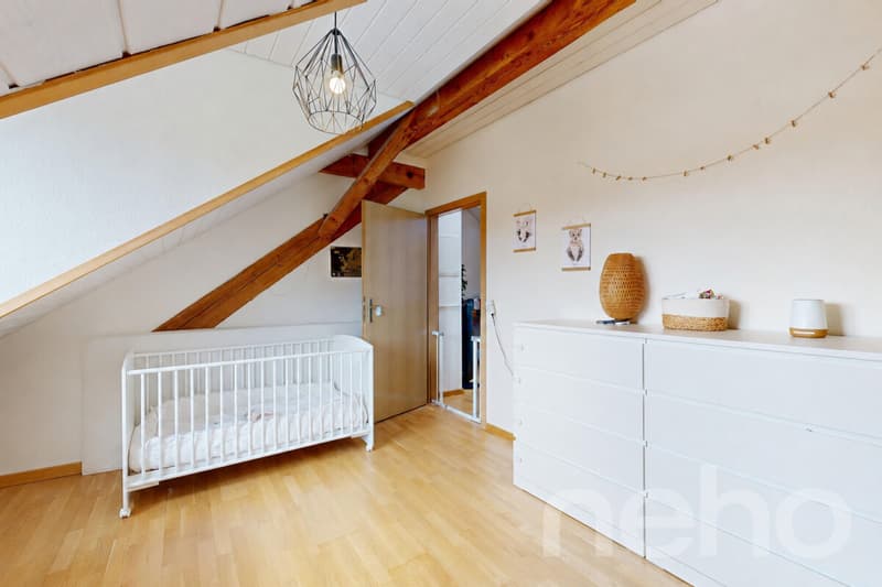 Charming 3.5-room attic apartment with balcony in a quiet location in Basel (10)