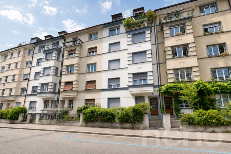 Charming 3.5-room attic apartment with balcony in a quiet location in Basel (11)
