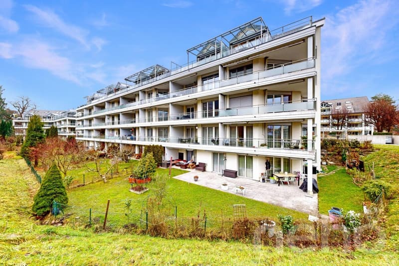 Helle 3.5-Zimmerwohnung mit Balkon und schönem Ausblick (1)
