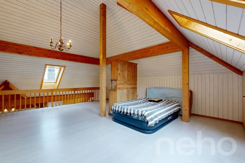 3.5 Zimmer Maisonette mit zusätzlicher Galerie, Balkonen und Weitsicht (8)