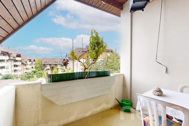 3.5 Zimmer Maisonette mit zusätzlicher Galerie, Balkonen und Weitsicht (12)