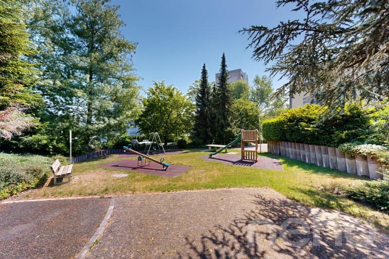 3.5-Zimmer-Wohnung in Dietikon mit Fernsicht und Potenzial (12)