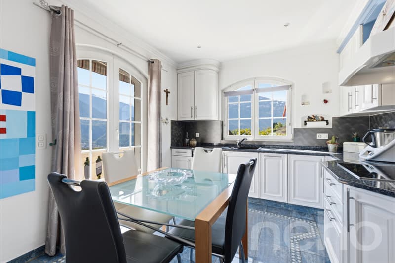 Villa von Ausnahme | Panoramablick | Ideale Ausrichtung | 3 Wohnungen (8)
